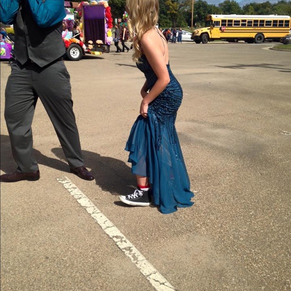 blue prom dress. worn twice, nothing wrong with it - Picture 1 of 2